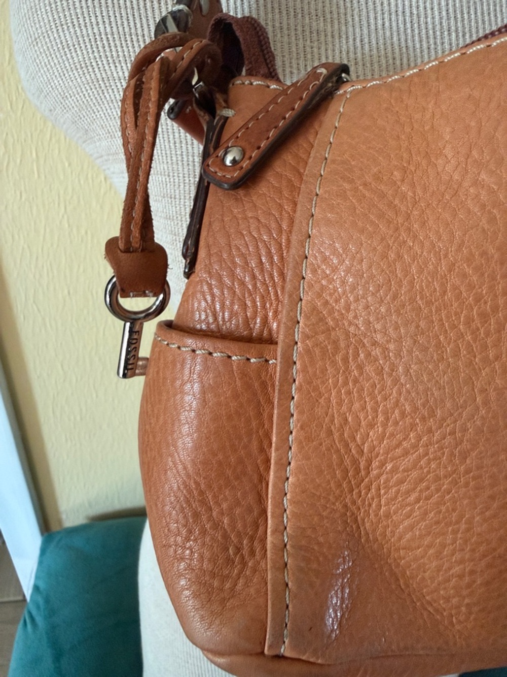 Fossil Tan Leather Shoulder Bag - Women's Carryall - Picture 2 of 6